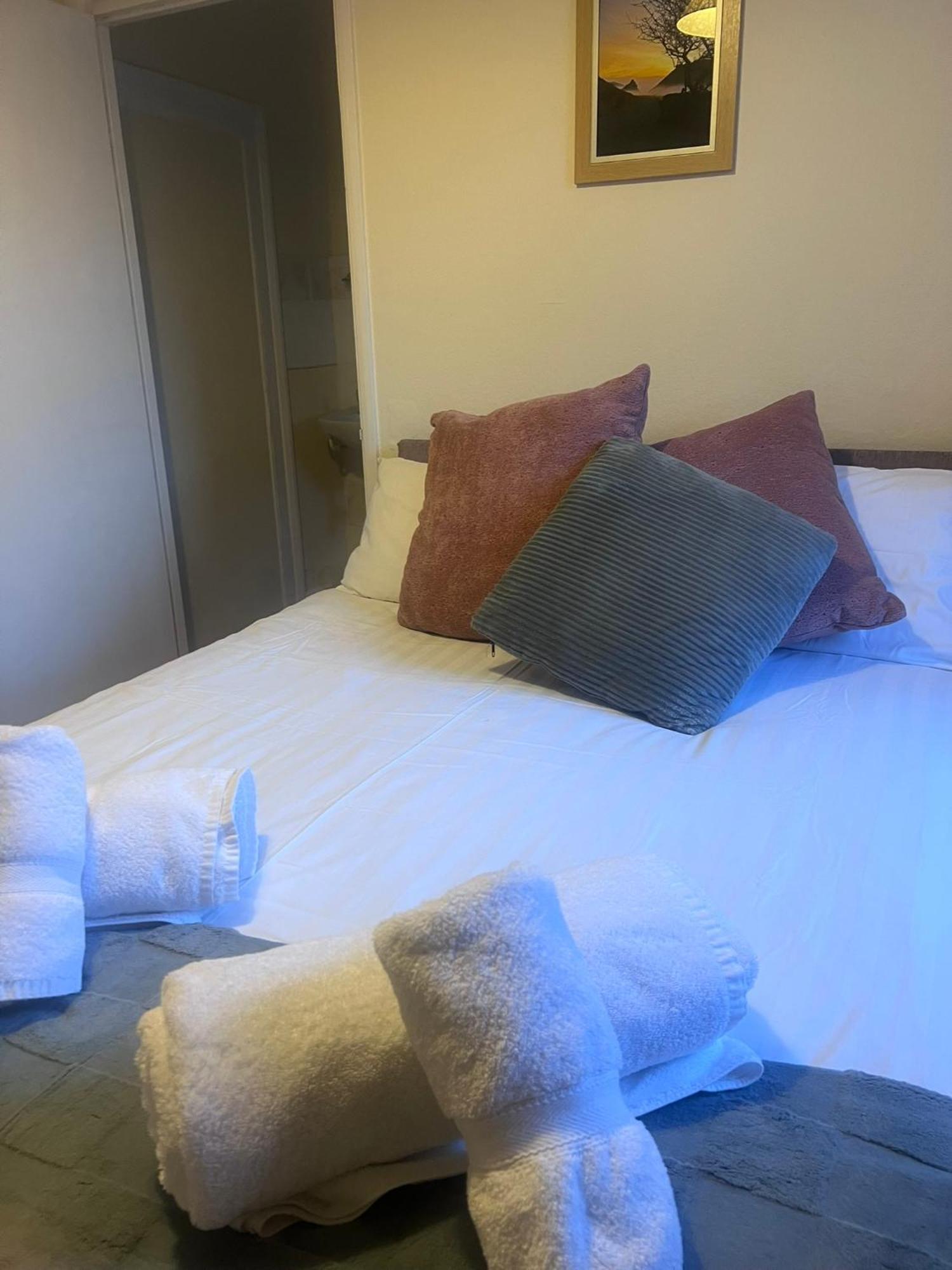 The Crown Hotel Лінтон Екстер'єр фото